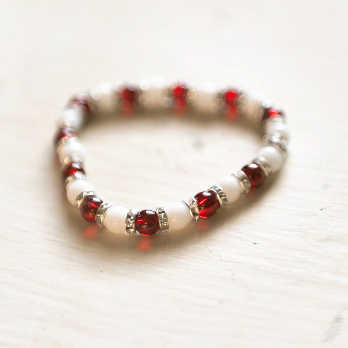 E.S.R. Stacks Garnet & Cream bracelet